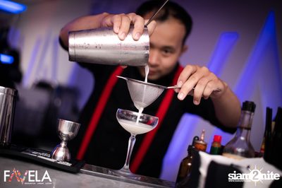 Friday Night at Favela Thonglor — photo 78