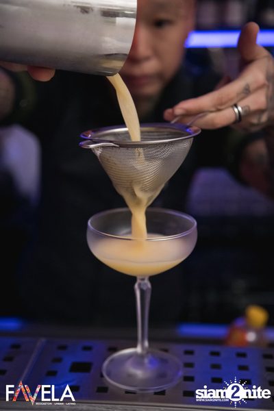 Saturday Night at Favela Thonglor — photo 11