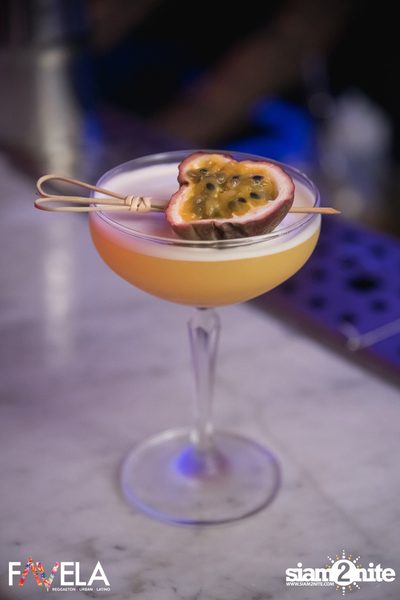 Saturday Night at Favela Thonglor — photo 13