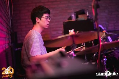 Jetset'er at 20Something Bar — photo 18