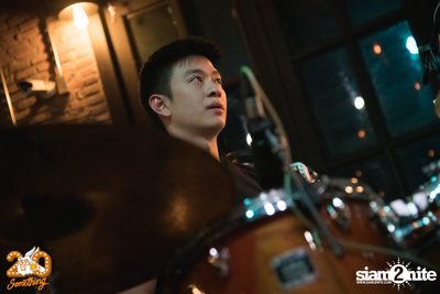 Jetset'er at 20Something Bar — photo 121