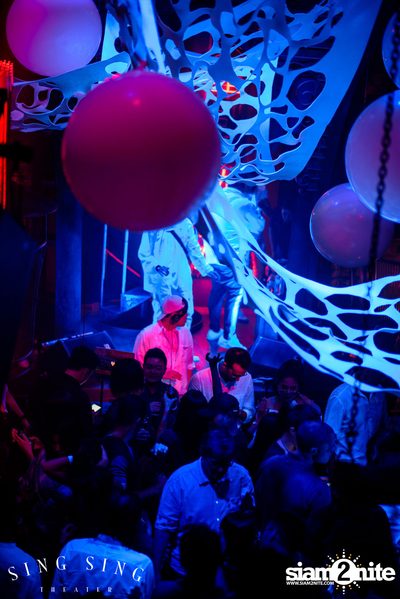BLING IT กับ Bangkok Invaders 2nd Anniversary — photo 59