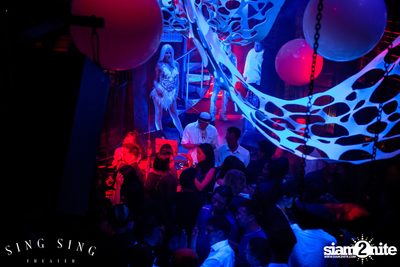 BLING IT กับ Bangkok Invaders 2nd Anniversary — photo 68