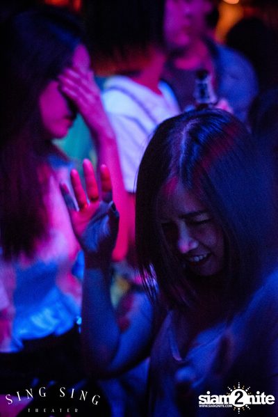 BLING IT กับ Bangkok Invaders 2nd Anniversary — photo 120