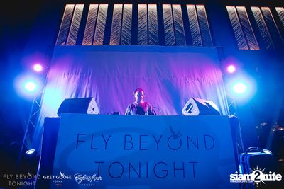 Fly Beyond Tonight กับ 2manydjs ที่ คาเฟ่ เดล มาร์ ภูเก็ต — photo 19