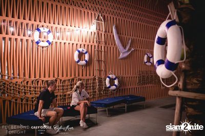 Fly Beyond Tonight กับ 2manydjs ที่ คาเฟ่ เดล มาร์ ภูเก็ต — photo 28