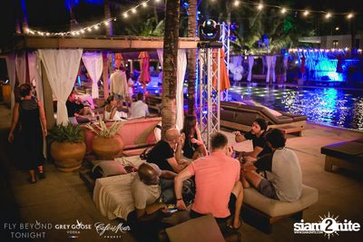 Fly Beyond Tonight กับ 2manydjs ที่ คาเฟ่ เดล มาร์ ภูเก็ต — photo 72