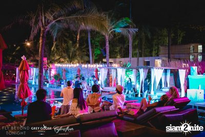 Fly Beyond Tonight กับ 2manydjs ที่ คาเฟ่ เดล มาร์ ภูเก็ต — photo 83