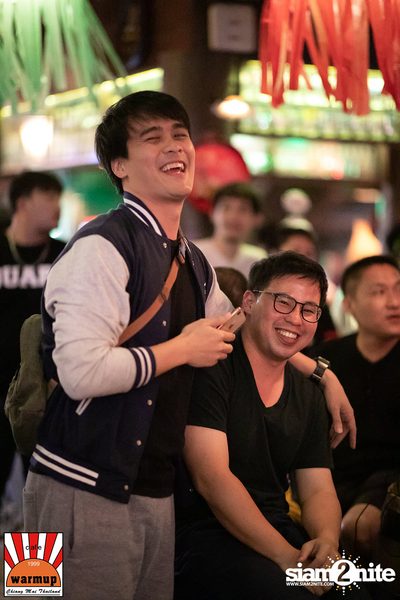 Give Me Five ที่ วอร์ม อัพ คาเฟ่ เชียงใหม่ — photo 22
