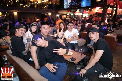 Give Me Five ที่ วอร์ม อัพ คาเฟ่ เชียงใหม่ — photo 25