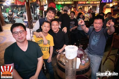 Give Me Five ที่ วอร์ม อัพ คาเฟ่ เชียงใหม่ — photo 28