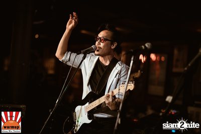 Give Me Five ที่ วอร์ม อัพ คาเฟ่ เชียงใหม่ — photo 40