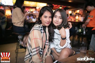 Give Me Five ที่ วอร์ม อัพ คาเฟ่ เชียงใหม่ — photo 49