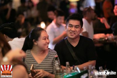 Give Me Five ที่ วอร์ม อัพ คาเฟ่ เชียงใหม่ — photo 72