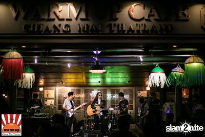 Give Me Five ที่ วอร์ม อัพ คาเฟ่ เชียงใหม่ — photo 92