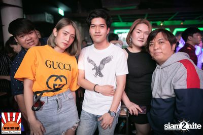 Give Me Five ที่ วอร์ม อัพ คาเฟ่ เชียงใหม่ — photo 97