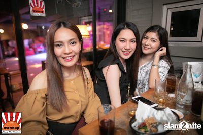 Give Me Five ที่ วอร์ม อัพ คาเฟ่ เชียงใหม่ — photo 101