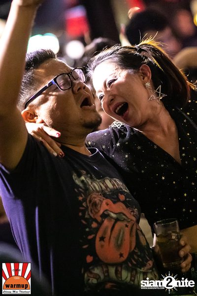 Give Me Five ที่ วอร์ม อัพ คาเฟ่ เชียงใหม่ — photo 112
