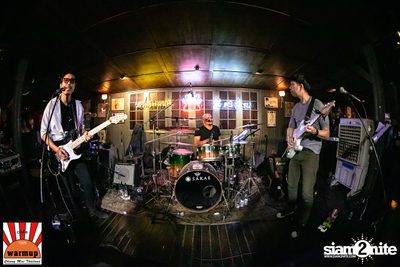 Give Me Five ที่ วอร์ม อัพ คาเฟ่ เชียงใหม่ — photo 113