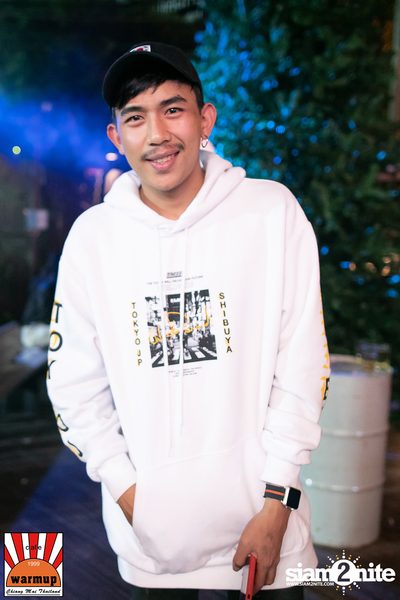 Give Me Five ที่ วอร์ม อัพ คาเฟ่ เชียงใหม่ — photo 118