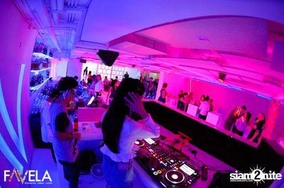 Friday Night at Favela Thonglor — photo 28