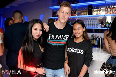 Friday Night at Favela Thonglor — photo 45