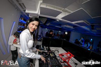 Friday Night at Favela Thonglor — photo 55