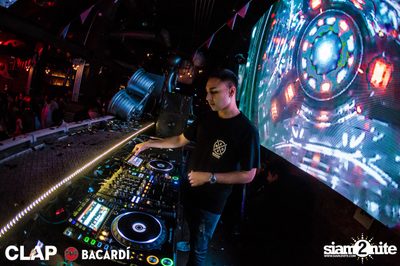 CLAP x Bacardi นำเสนอ AIRBUZZ ที่ เดโม่ — photo 129