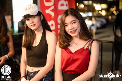 Og-anic x Lazyloxy ที่ บีกิน บาร์ — photo 1