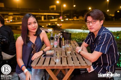 Og-anic x Lazyloxy ที่ บีกิน บาร์ — photo 35