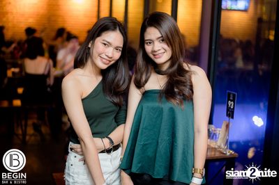 Og-anic x Lazyloxy ที่ บีกิน บาร์ — photo 50