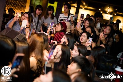 Og-anic x Lazyloxy ที่ บีกิน บาร์ — photo 99