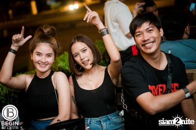 Og-anic x Lazyloxy ที่ บีกิน บาร์ — photo 129