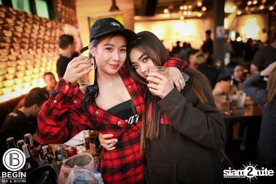 Og-anic x Lazyloxy ที่ บีกิน บาร์ — photo 193