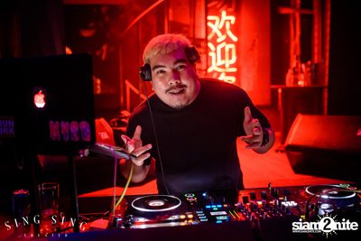 BLING IT กับ Bangkok Invaders ที่ ซิง ซิง เธียเตอร์ — photo 4