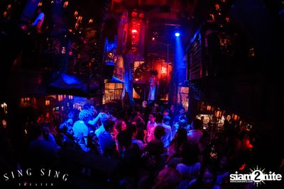 BLING IT กับ Bangkok Invaders ที่ ซิง ซิง เธียเตอร์ — photo 42