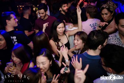 BLING IT กับ Bangkok Invaders ที่ ซิง ซิง เธียเตอร์ — photo 45