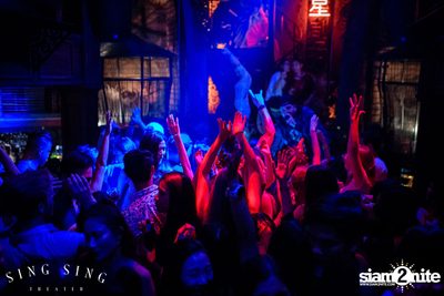 BLING IT กับ Bangkok Invaders ที่ ซิง ซิง เธียเตอร์ — photo 53