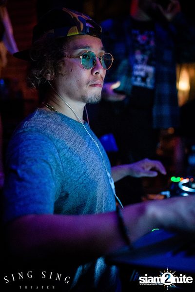 BLING IT กับ Bangkok Invaders ที่ ซิง ซิง เธียเตอร์ — photo 68