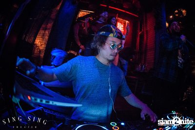 BLING IT กับ Bangkok Invaders ที่ ซิง ซิง เธียเตอร์ — photo 72