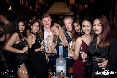 BLING IT กับ Bangkok Invaders ที่ ซิง ซิง เธียเตอร์ — photo 91