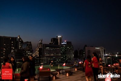 Ladies Night Launch Party ที่ เรดสแควร์ รูฟท็อป บาร์ — photo 4