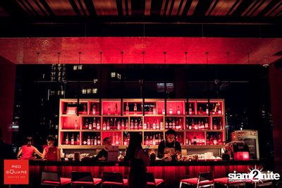 Ladies Night Launch Party ที่ เรดสแควร์ รูฟท็อป บาร์ — photo 17