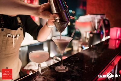 Ladies Night Launch Party ที่ เรดสแควร์ รูฟท็อป บาร์ — photo 21