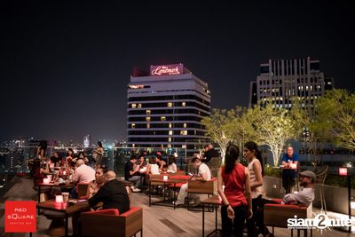 Ladies Night Launch Party ที่ เรดสแควร์ รูฟท็อป บาร์ — photo 77