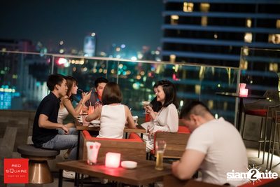 Ladies Night Launch Party ที่ เรดสแควร์ รูฟท็อป บาร์ — photo 104