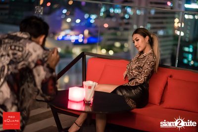 Ladies Night Launch Party ที่ เรดสแควร์ รูฟท็อป บาร์ — photo 109