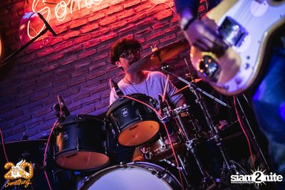 Friday x Yokee Playboy at 20Something Bar — photo 111