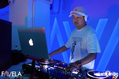 Friday Night at Favela Thonglor — photo 15