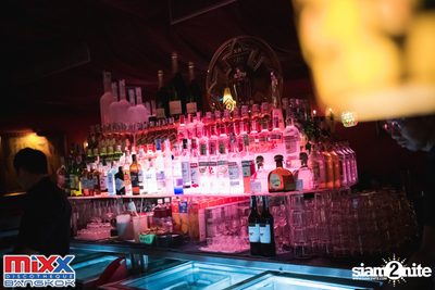 Hot Pants Meets Stilettos Party at MIXX Bangkok — photo 9